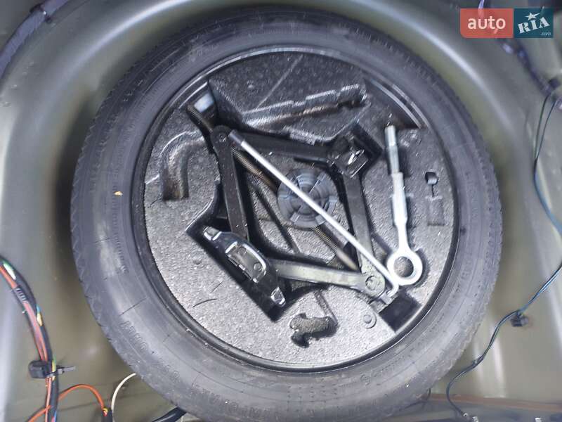 Универсал Volvo V70 2015 в Бродах фото 64 Универсал Volvo V70 2015 в Бродах