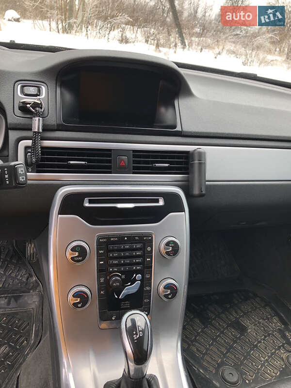 Универсал Volvo V70 2015 в Сокирянах