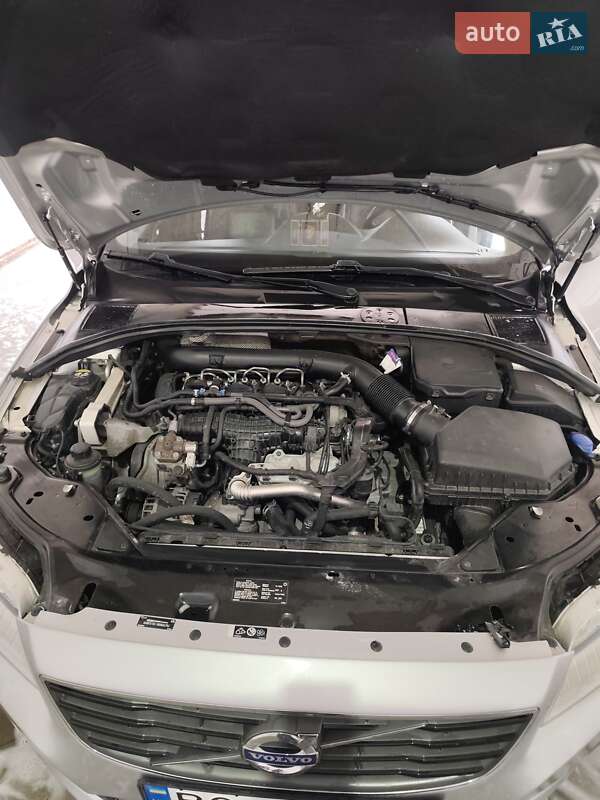 Универсал Volvo V70 2016 в Тернополе