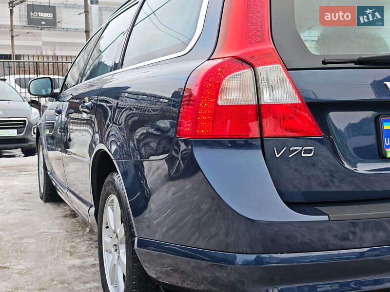 Универсал Volvo V70 2012 в Киеве фото 10 Универсал Volvo V70 2012 в Киеве