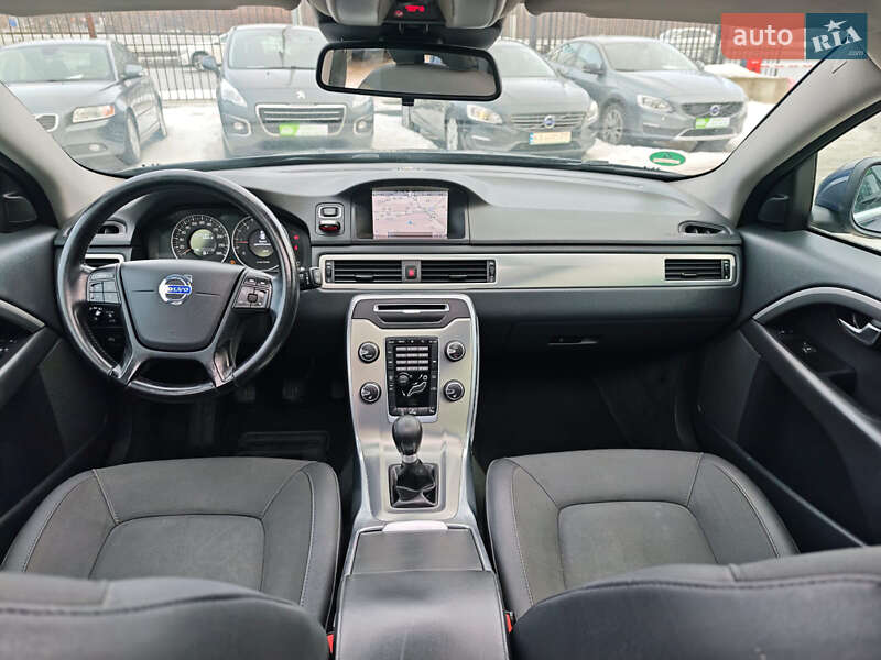 Универсал Volvo V70 2012 в Киеве фото 20 Универсал Volvo V70 2012 в Киеве
