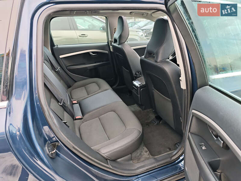 Универсал Volvo V70 2012 в Киеве фото 24 Универсал Volvo V70 2012 в Киеве