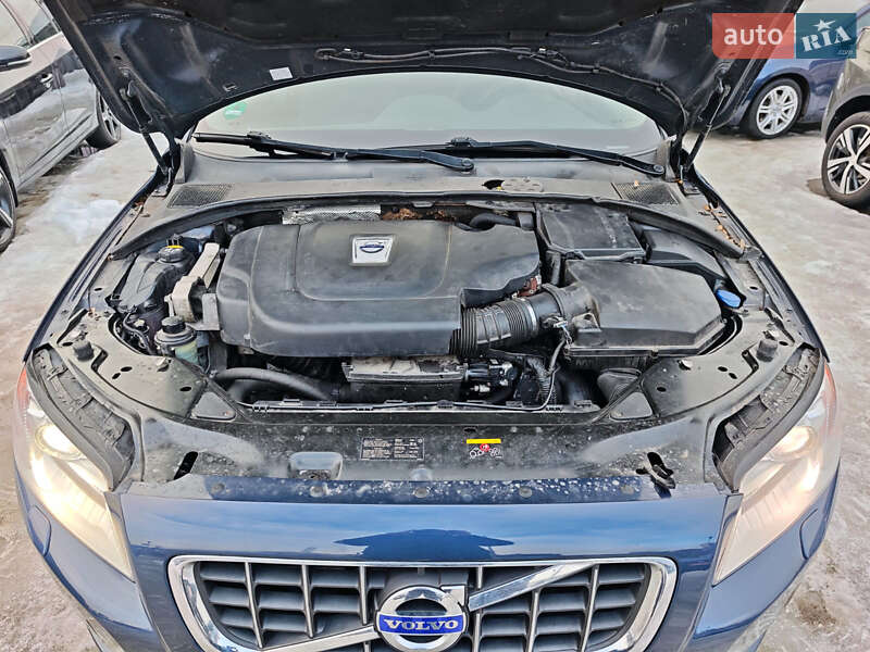 Универсал Volvo V70 2012 в Киеве фото 34 Универсал Volvo V70 2012 в Киеве