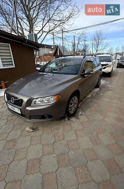 Универсал Volvo V70 2010 в Гусятине