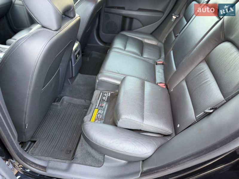 Универсал Volvo V70 2013 в Львове