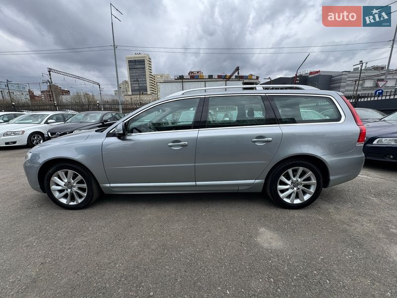 Универсал Volvo V70 2015 в Киеве