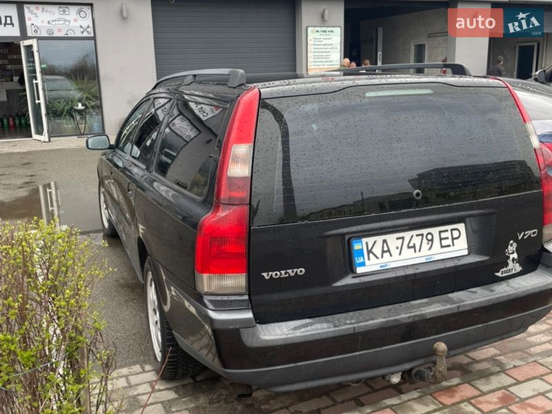 Универсал Volvo V70 2004 в Киеве