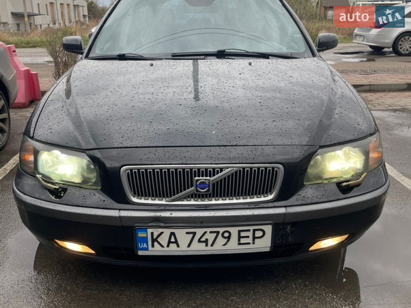 Универсал Volvo V70 2004 в Киеве