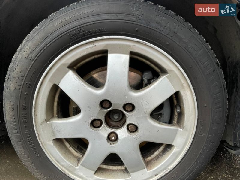 Универсал Volvo V70 2004 в Киеве