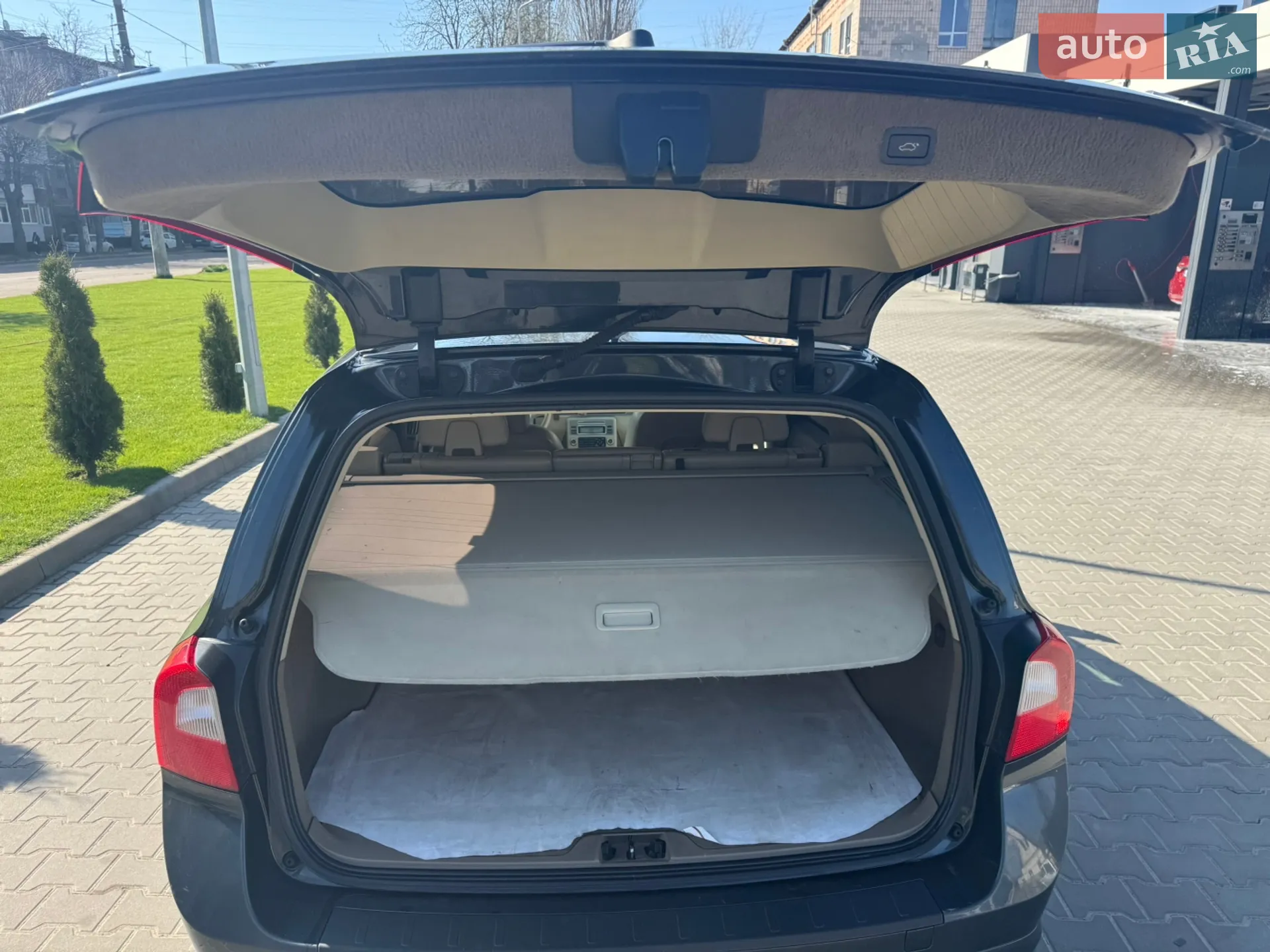 2011 Volvo V70 - мініатюра 24