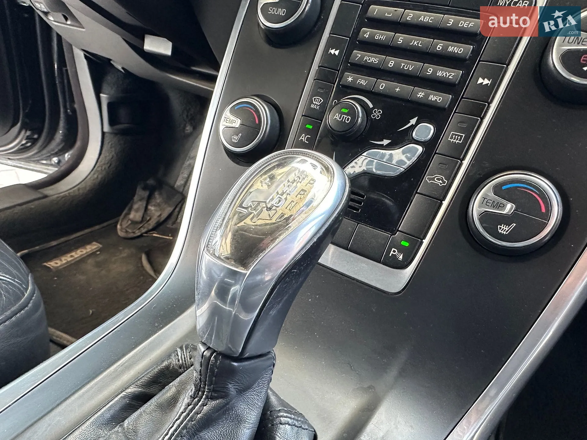 2013 Volvo V70 - мініатюра 29