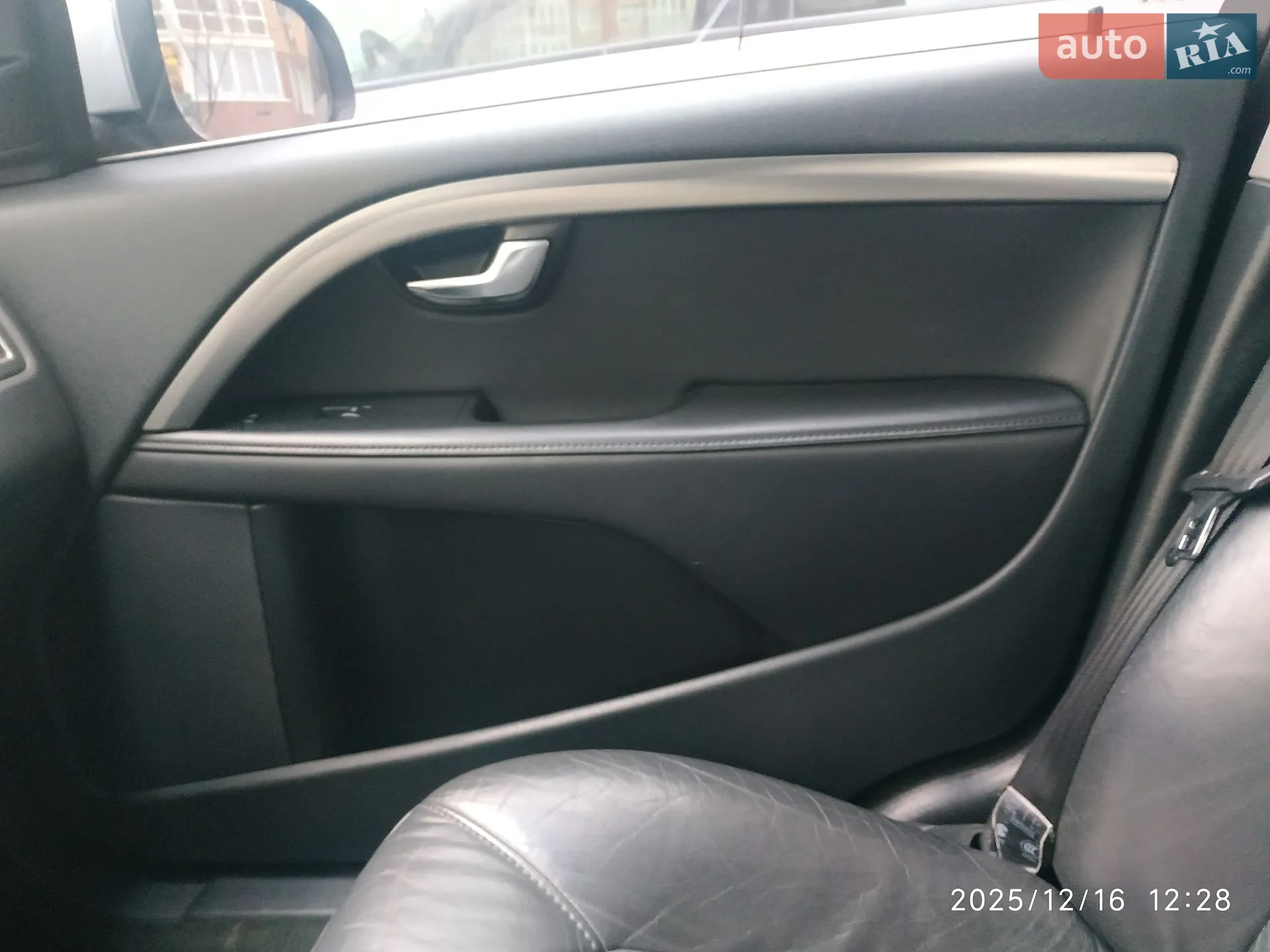 2013 Volvo V70 - мініатюра 132