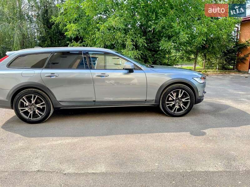 Універсал Volvo V90 Cross Country 2017 в Тернополі
