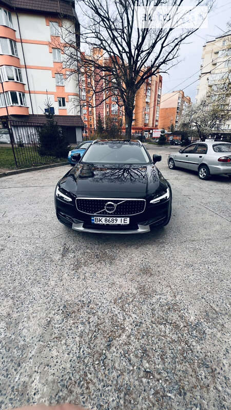 Универсал Volvo V90 Cross Country 2019 в Ровно