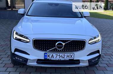 Універсал Volvo V90 Cross Country 2017 в Іршаві