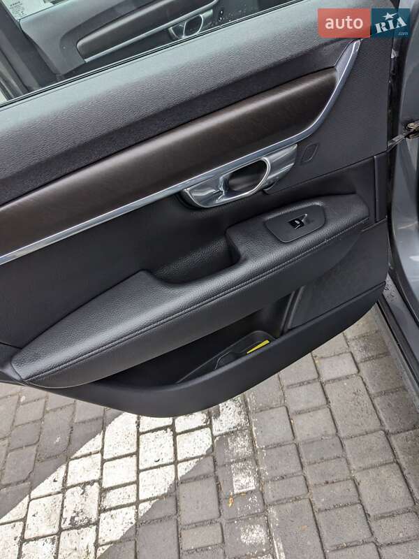 Універсал Volvo V90 Cross Country 2017 в Рівному фото 29 Універсал Volvo V90 Cross Country 2017 в Рівному