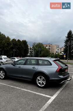 Универсал Volvo V90 Cross Country 2017 в Ровно