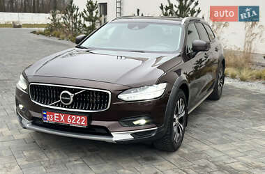 Універсал Volvo V90 Cross Country 2021 в Луцьку