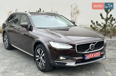 Універсал Volvo V90 Cross Country 2021 в Луцьку