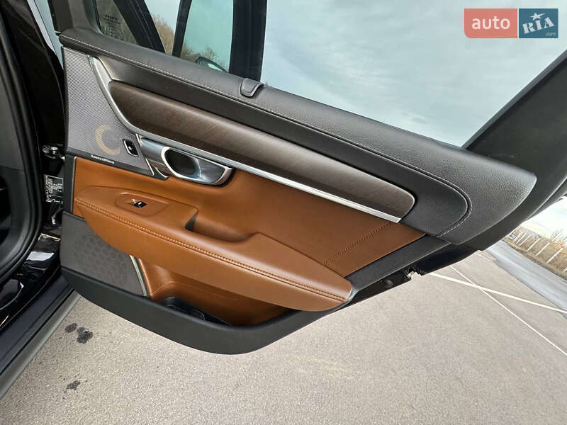 Универсал Volvo V90 Cross Country 2018 в Виннице