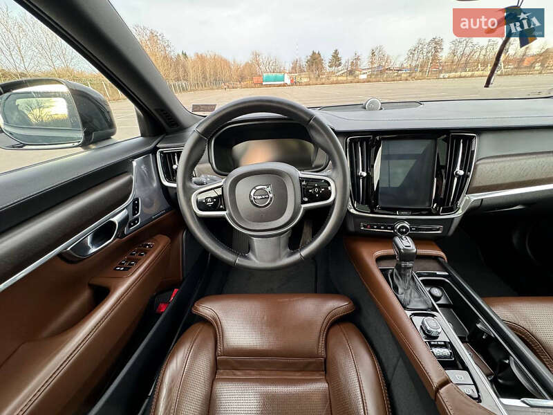 Универсал Volvo V90 Cross Country 2018 в Виннице
