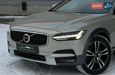 Универсал Volvo V90 Cross Country 2017 в Киеве