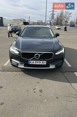 Универсал Volvo V90 Cross Country 2017 в Киеве