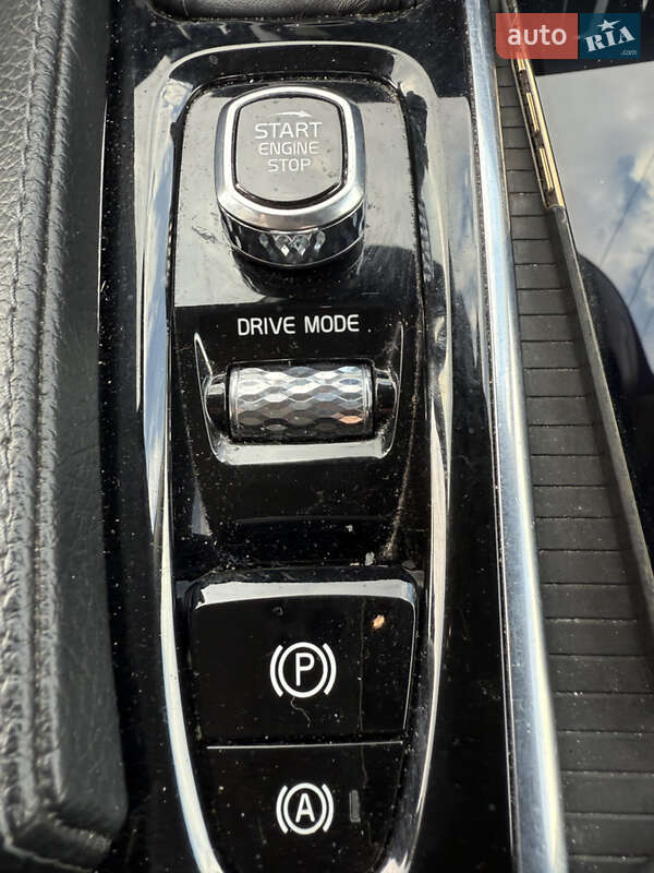Универсал Volvo V90 Cross Country 2017 в Киеве