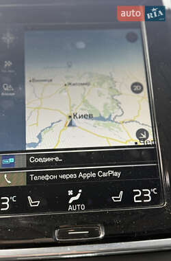 Універсал Volvo V90 Cross Country 2017 в 