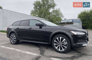 Универсал Volvo V90 Cross Country 2020 в 
