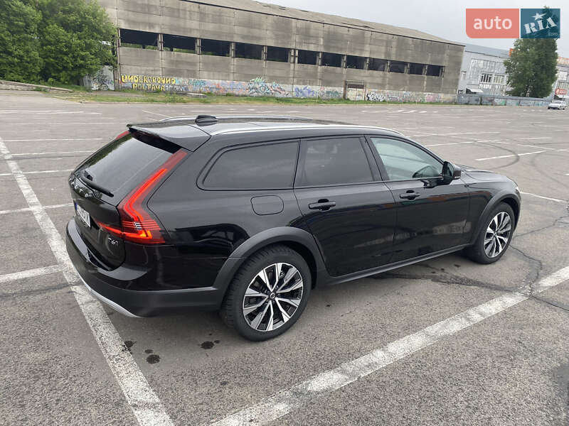 Універсал Volvo V90 Cross Country 2020 в Полтаві