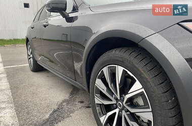 Универсал Volvo V90 Cross Country 2020 в 