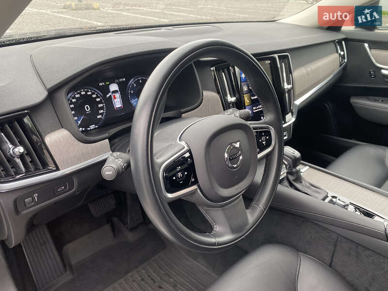 Універсал Volvo V90 Cross Country 2020 в Полтаві