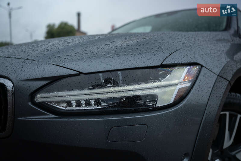Універсал Volvo V90 Cross Country 2017 в Житомирі
