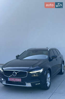 Универсал Volvo V90 Cross Country 2017 в Луцке