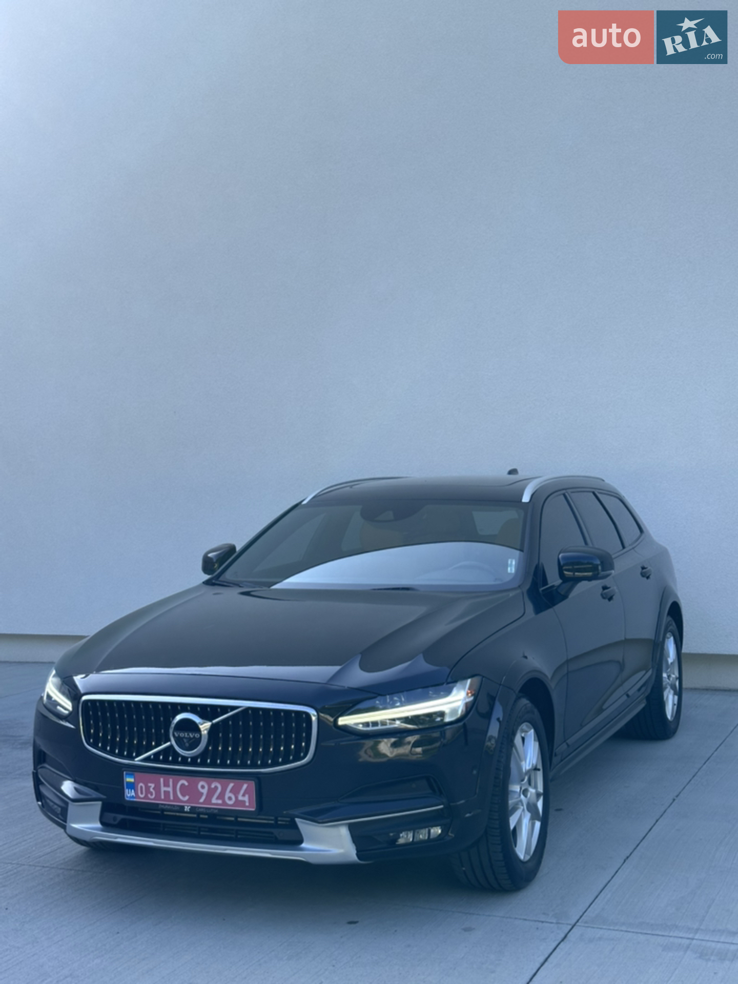 Volvo V90 Cross Country 2017