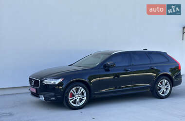 Универсал Volvo V90 Cross Country 2017 в 