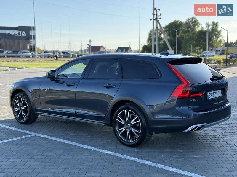 Универсал Volvo V90 Cross Country 2018 в Луцке