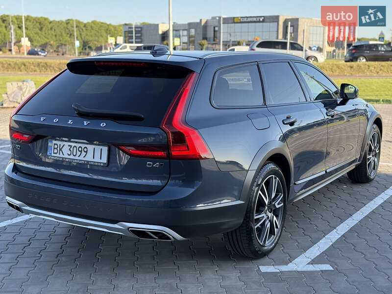 Универсал Volvo V90 Cross Country 2018 в Луцке