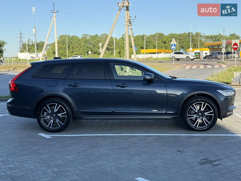 Универсал Volvo V90 Cross Country 2018 в Луцке