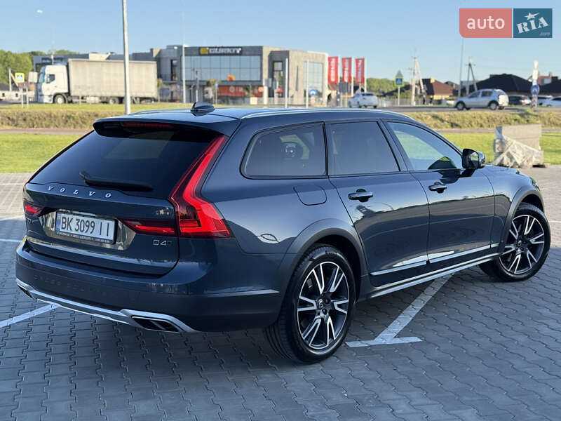 Универсал Volvo V90 Cross Country 2018 в Луцке