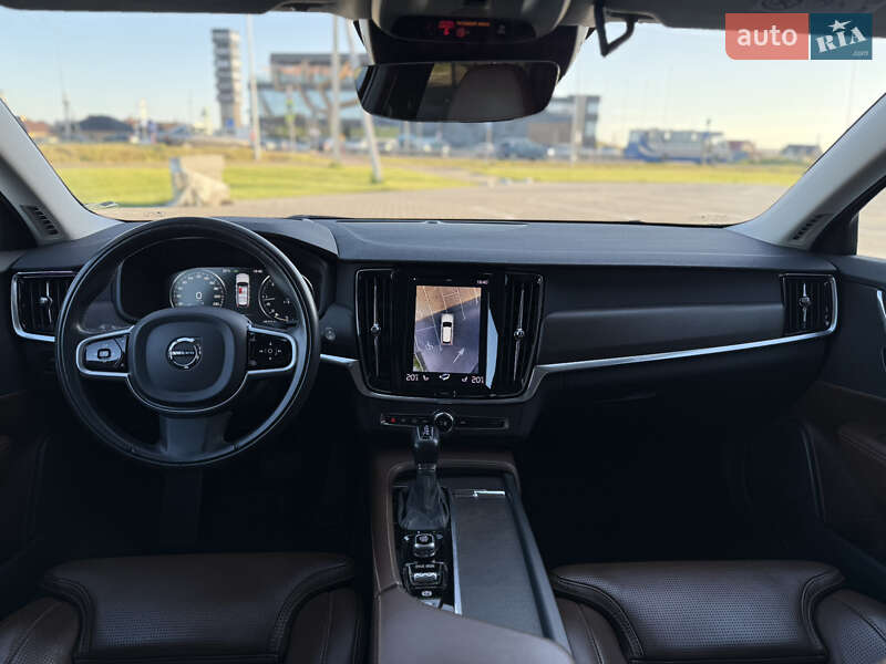 Универсал Volvo V90 Cross Country 2018 в Луцке