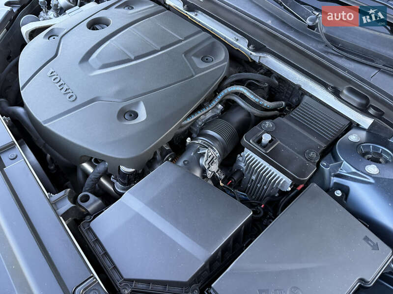 Универсал Volvo V90 Cross Country 2018 в Луцке