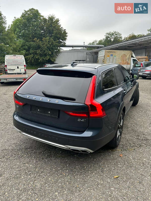 Универсал Volvo V90 Cross Country 2018 в Луцке