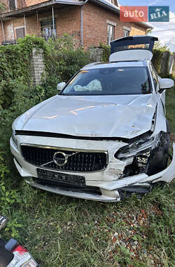 Универсал Volvo V90 Cross Country 2019 в Львове