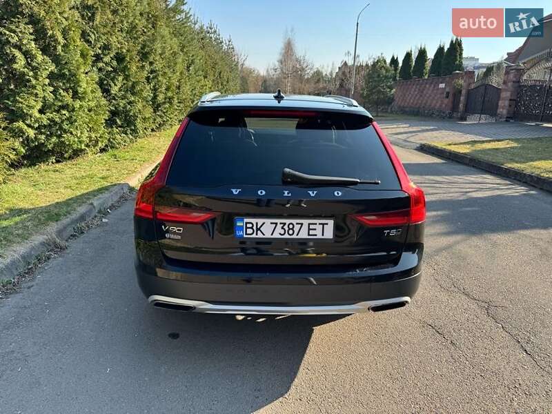 Універсал Volvo V90 Cross Country 2017 в Рівному