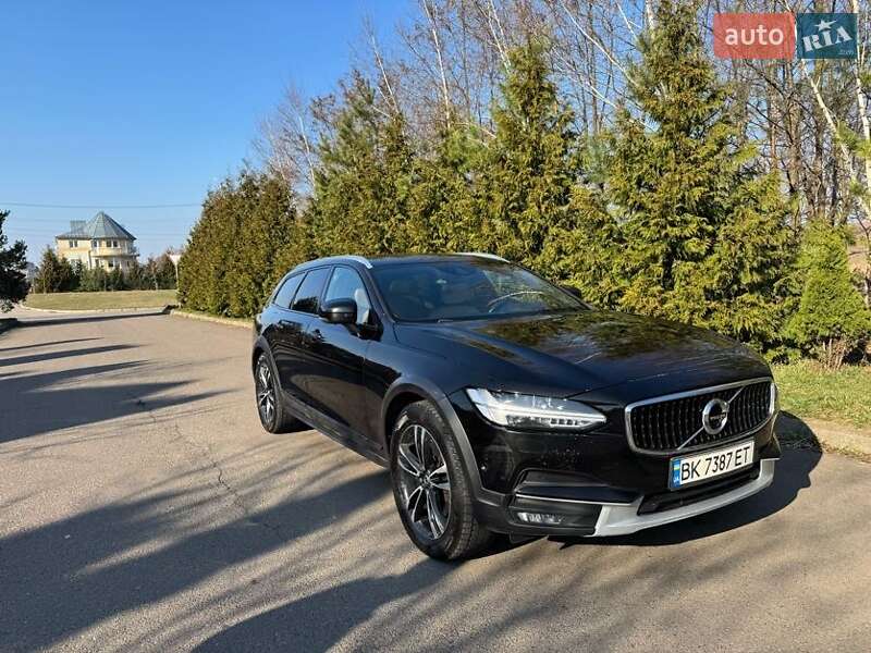 Універсал Volvo V90 Cross Country 2017 в Рівному