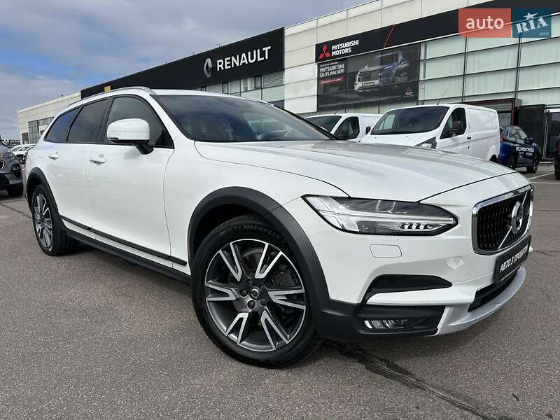 Volvo V90 Cross Country 2019