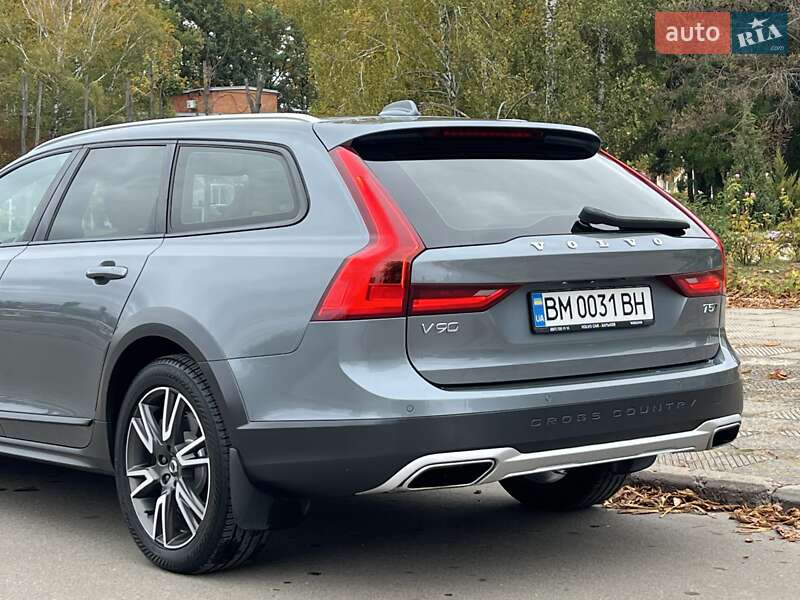 Універсал Volvo V90 Cross Country 2018 в Києві