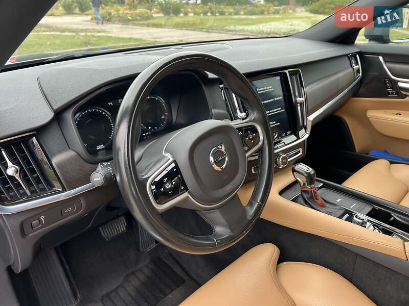 Універсал Volvo V90 Cross Country 2018 в Києві